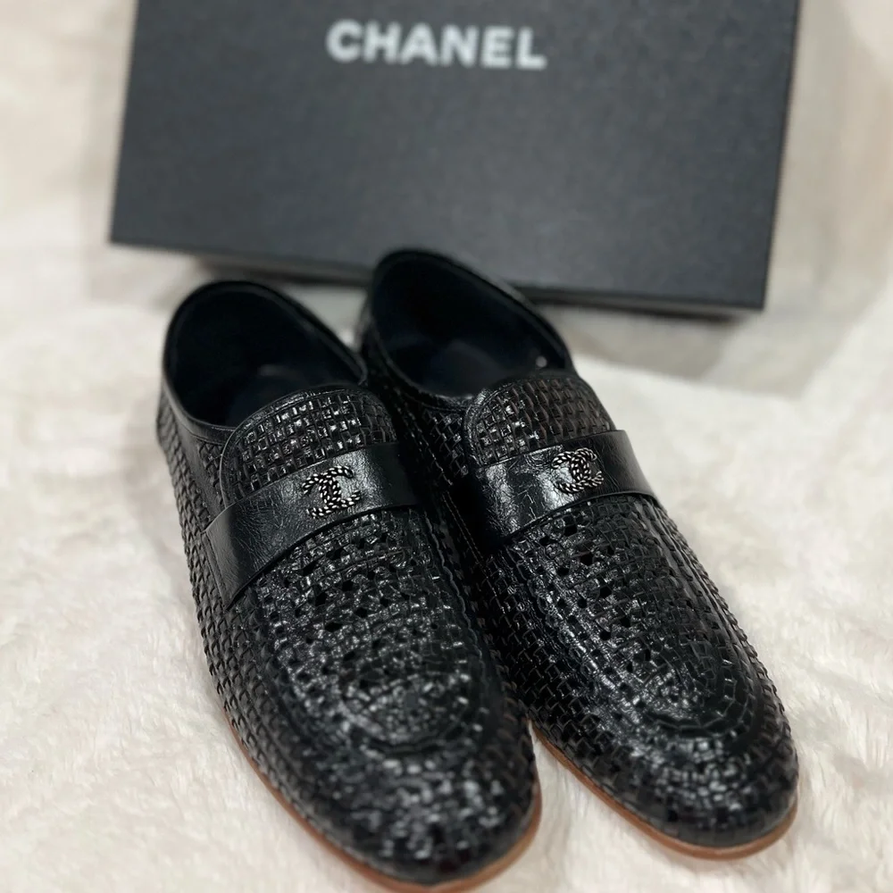 CHANEL ⭐️Woven leather black loafers 🔥